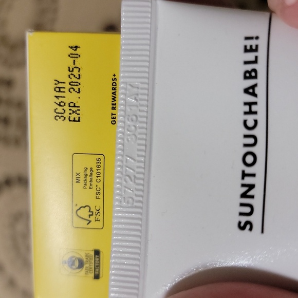 Elf Cosmetics Suntouchable Whoa Glow Sunscreen & Makeup Face Primer SPF 30 50ml - Picture 7 of 9